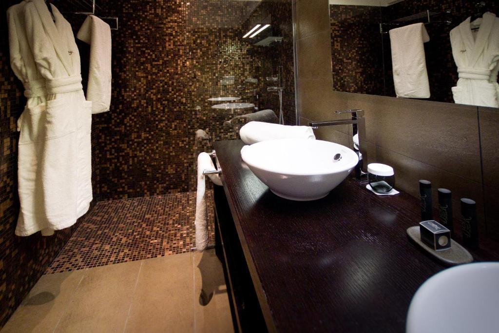Le Daya Hotel & Spa - Boutique Hotel Roquebrune-sur Argens Ruang foto