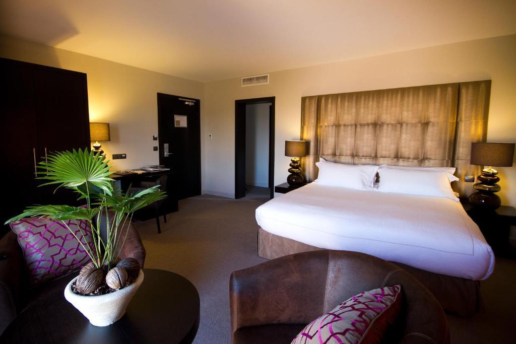 Le Daya Hotel & Spa - Boutique Hotel Roquebrune-sur Argens Ruang foto