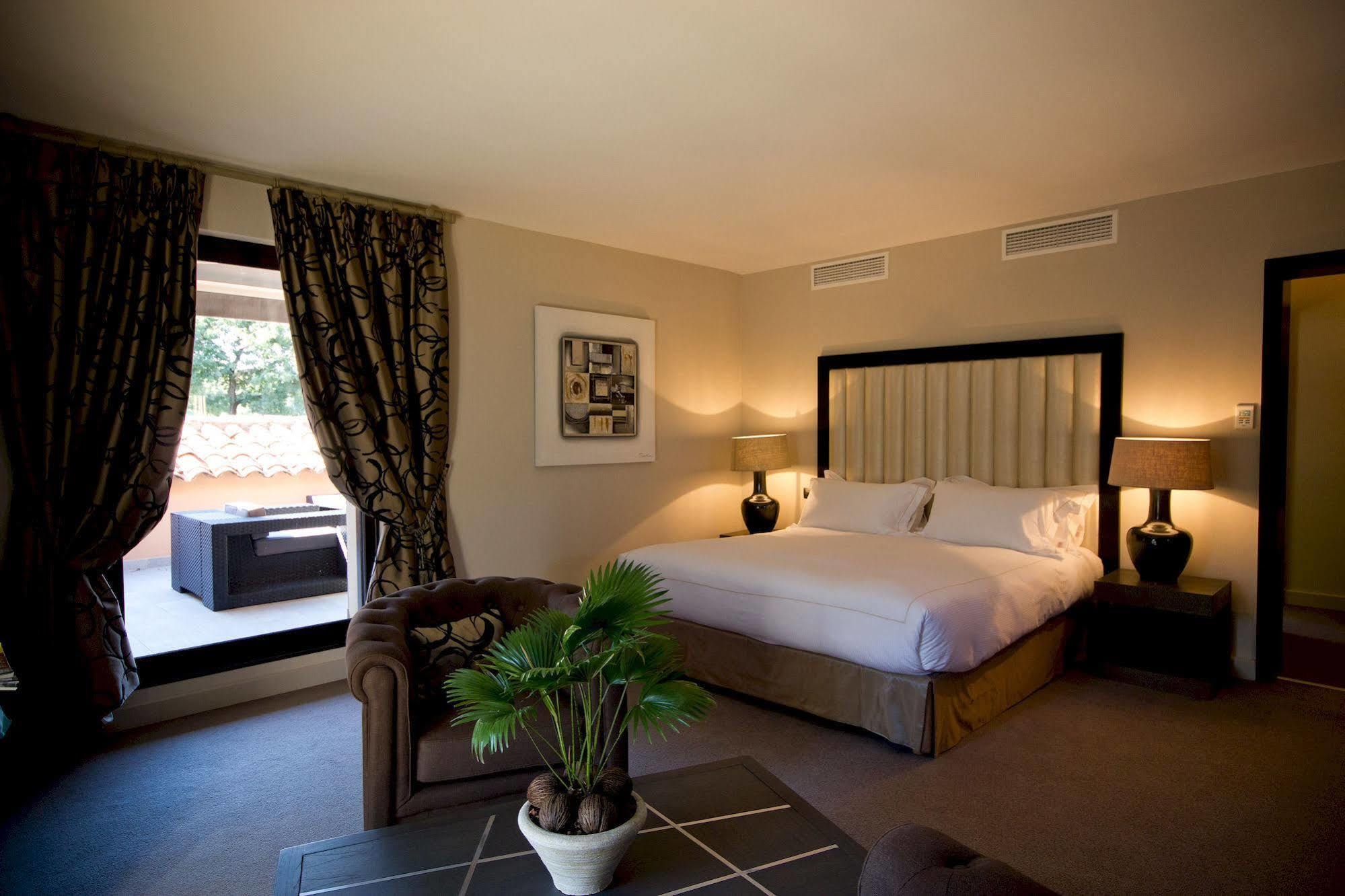 Le Daya Hotel & Spa - Boutique Hotel Roquebrune-sur Argens Bagian luar foto